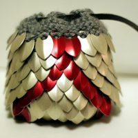 Dungeons and Dragons DnD Vanguard Knitted Dragon Scale Dice Bag