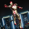 Iron Man Mark XLII Power Pose Series Sixth Scale Figure