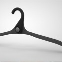 SOLO Collapsible Hanger3
