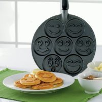 Smiley Face Pancake Pan