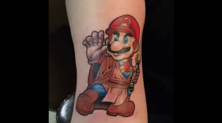 Awesome Tattoos on To Film His Wife Getting This Awesome Sci Fi Gaming Jedi Mario Tattoo