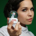 Star Wars R2-D2 Snow Globe