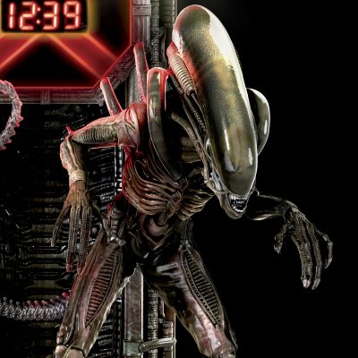 Alien Clock Xenomorph Detail