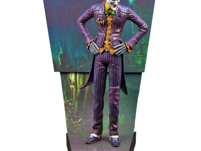 Batman Birth of the Joker Premium Motion Statue