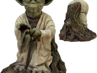 Attakus Star Wars Yoda Using Force Statue