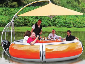 Barbecue Dining Boat