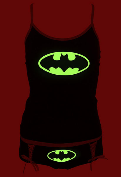 Batman Logo Glow-In-The-Dark Tank Set