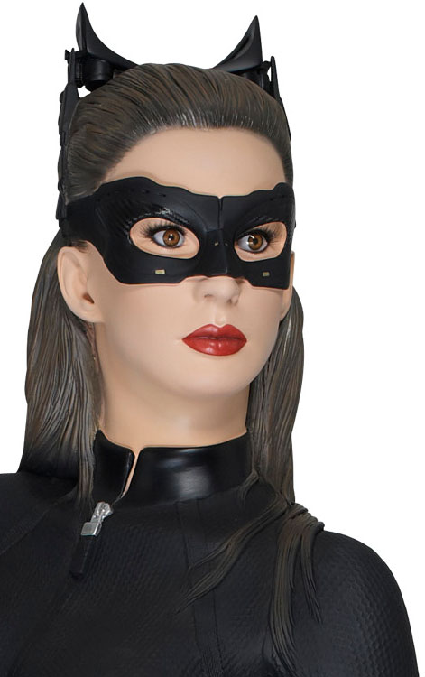 Batman The Dark Knight Rises Catwoman Life-Size Statue