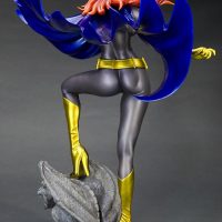 DC Comics Batgirl Bishoujo Statue Back