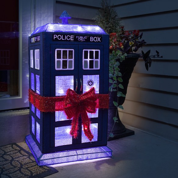 Doctor Who 3D Lighted TARDIS Lawn Decor