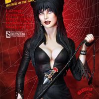 Elvira Mistress Of The Dark Statue Detail