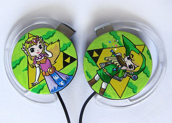 Hand-Painted Zelda and Link Earphones