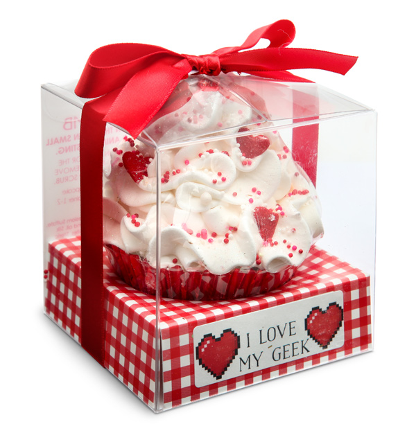 I Love My Geek 8-Bit Heart Cupcake Bath Bomb