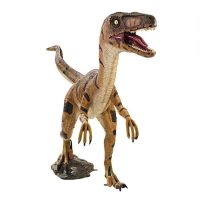 Jurassic-sized Velociraptor Yard Statue