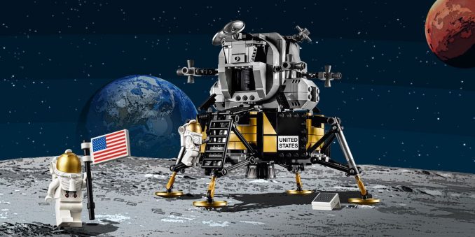 LEGO Creator NASA Apollo 11 Lunar Lander Set