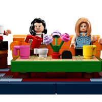 LEGO IDEAS Friends Central Perk Table