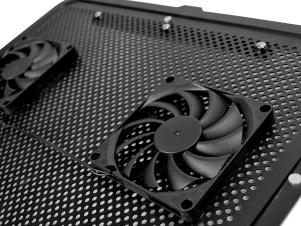 NZXT Unveils Cryo E40 Adaptable Notebook Cooler