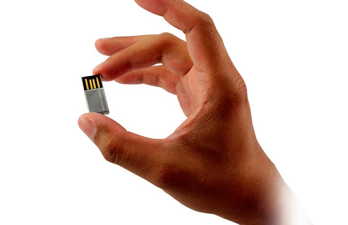 undergrundsbane eksekverbar vært World's Smallest USB Flash Drive?