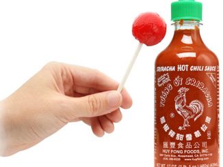 Sriracha Rooster Sauce Lollypops