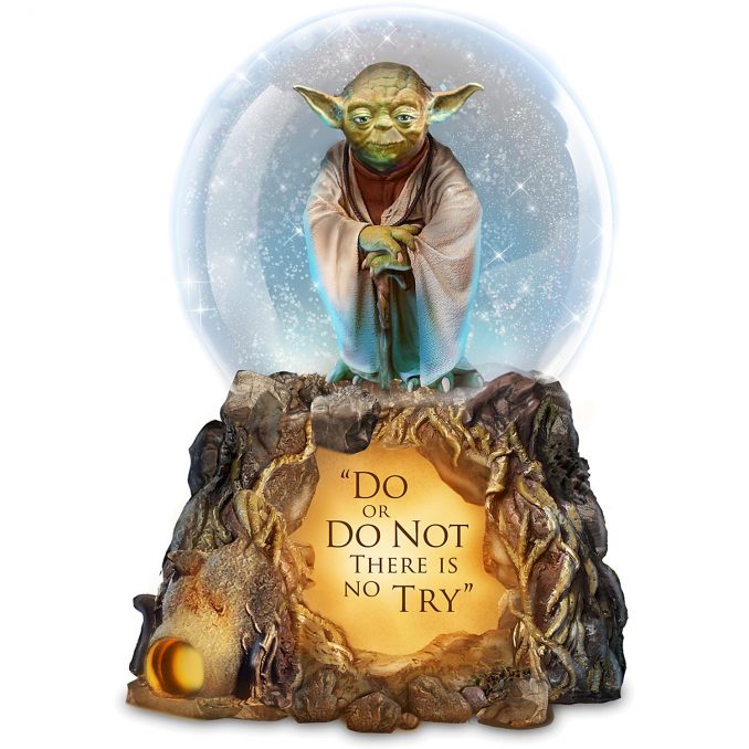 Star Wars Yoda Musical Glitter Globe