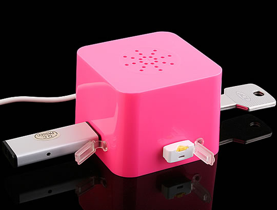 3-Port USB Hub with Speaker